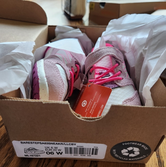 {Merrell} Barestep Sneakers - Picture 6 of 6